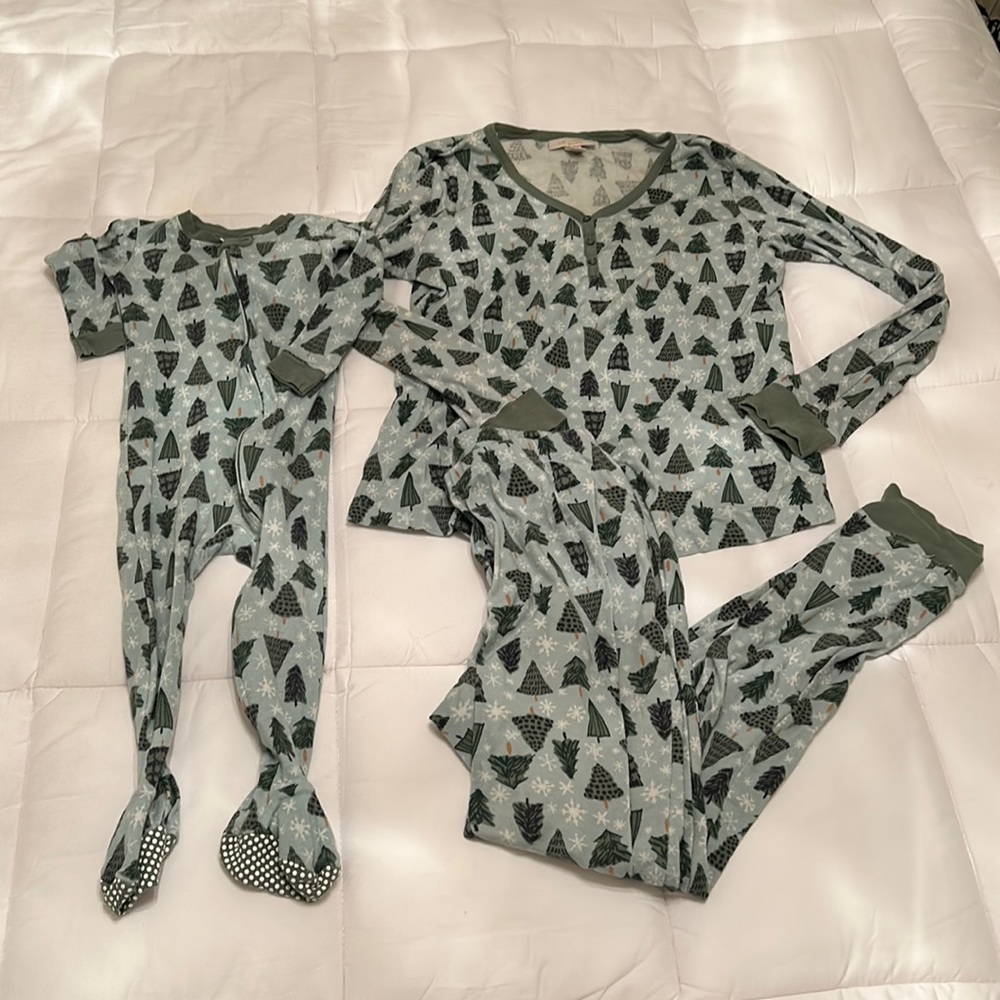 Lauren Conrad Christmas Tree Mommy and Kid Pajamas, size S and 24M